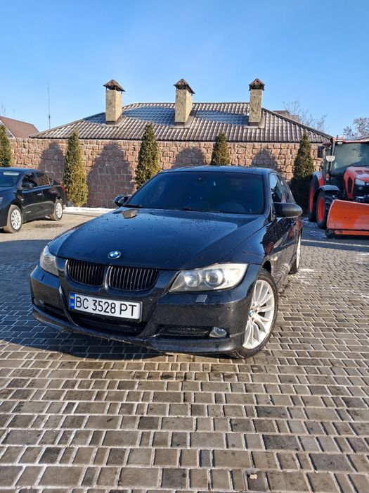 Продам BMW 318i E90