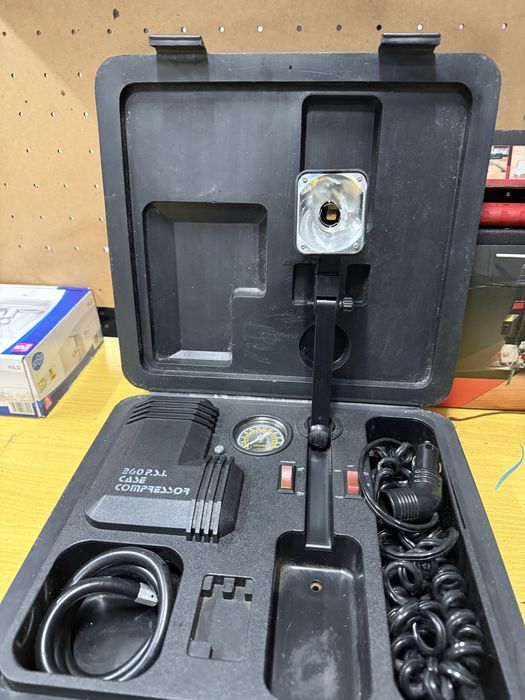 Compressor portatil para esqueiro de carro