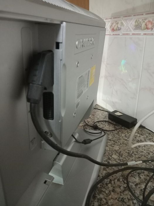 Televisão Grundig com avaria