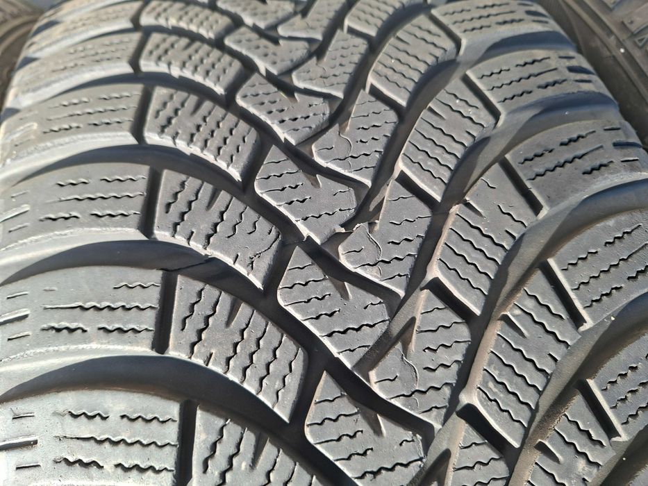 [Z64] 4xOPONY ZIMOWE 18'' 235/45R18 98V FALKEN EuroWinter HS01.