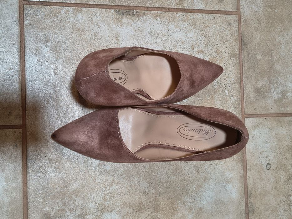 Sprzedam buty na obcasie
