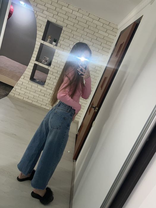 Женские джинсы (Stradivarius)