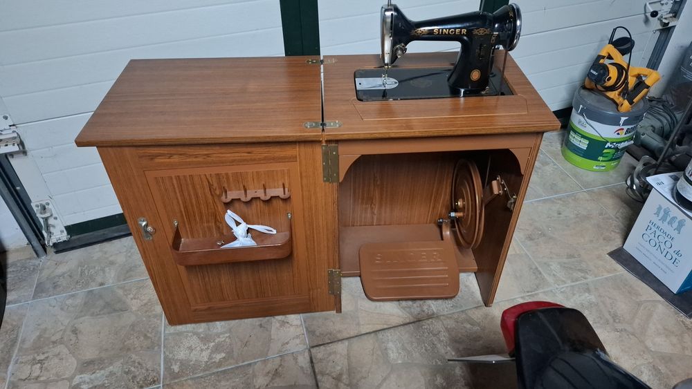 Máquina de costura Singer