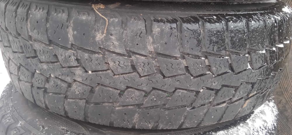 Диски на VW T4 r16 з зимовою резиною