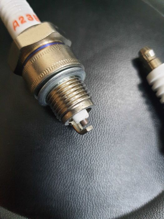 Свічка 2 шт Муравей Тула Минск ИЖ ЯВА ДНЕПР МТ УРАЛ Восход