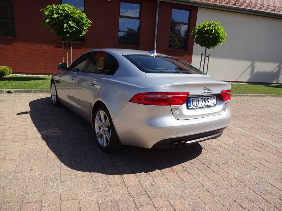 Jaguar Xe 2.0 d automat zadbany serwisowany