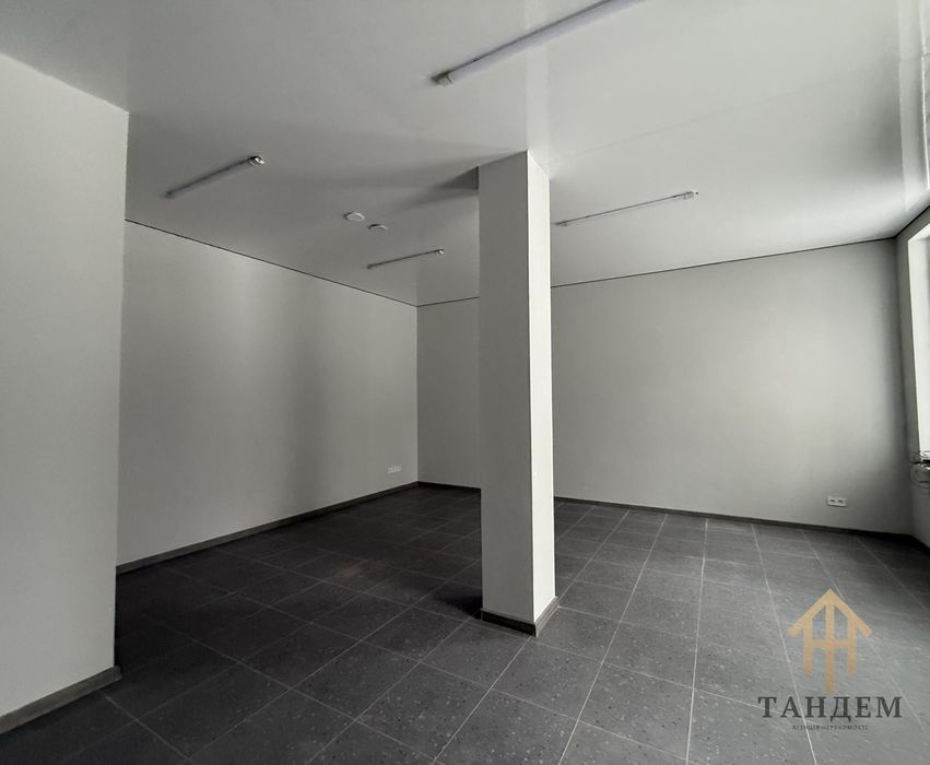 Оренда фасадного приміщення центр вул. Старий Поділ