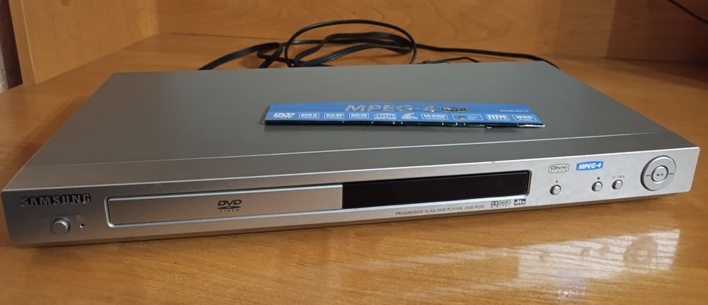 DVD  програвач Samsung P244