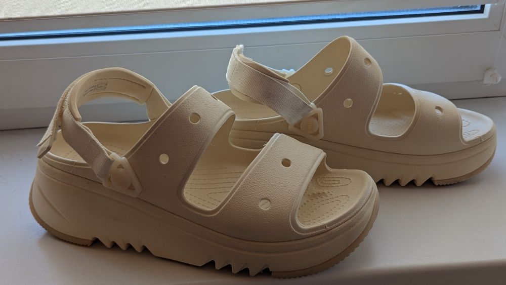 Босоніжки жіночі Crocs розмір 40