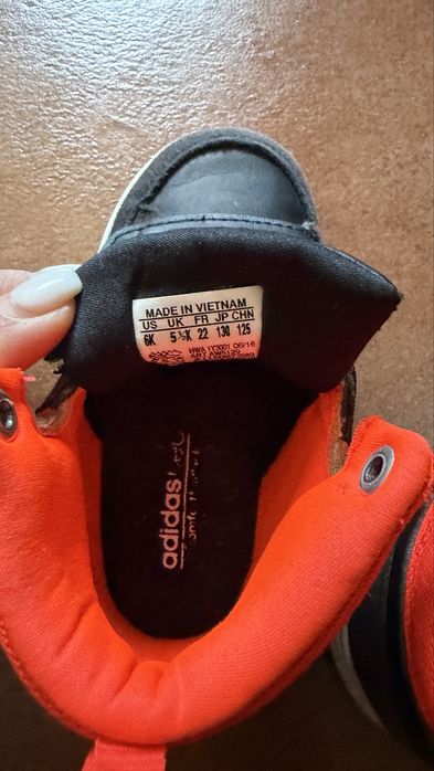 Кросівки Adidas