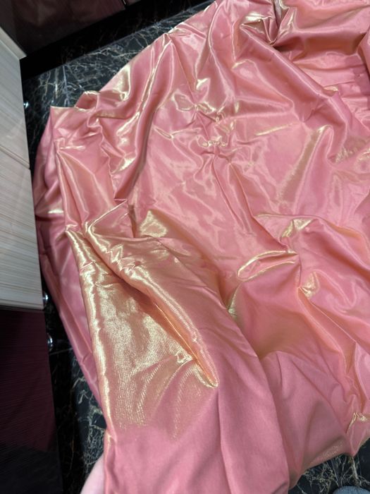 Штора атласна персикова