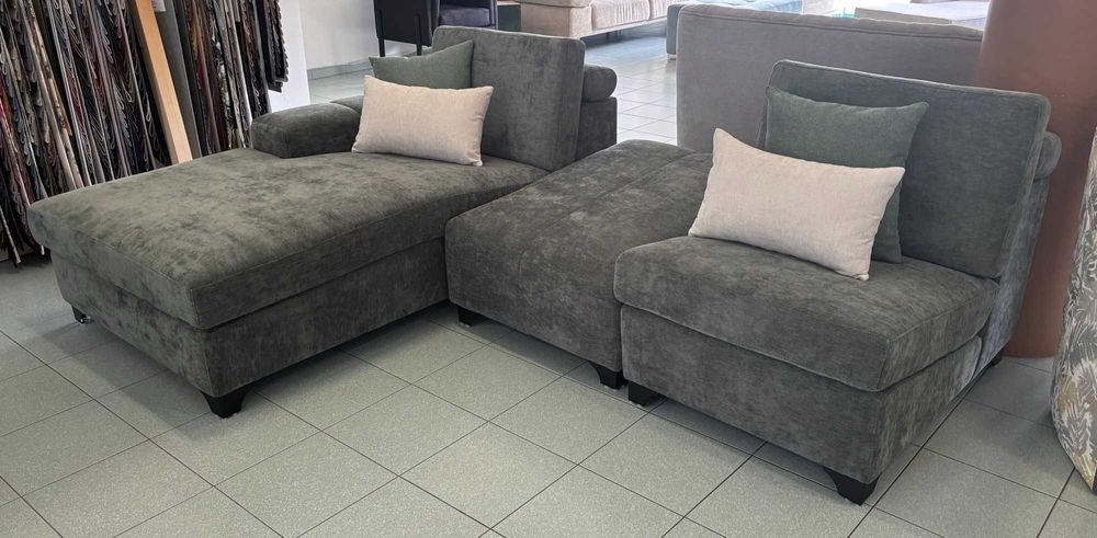Sofá c chaise e puf