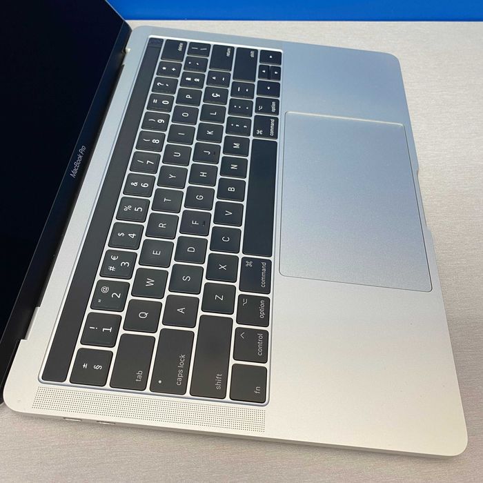 Apple MacBook Pro 13" Touch Bar - A1706 - Mid 2017 (i5/16GB/256GB SSD)