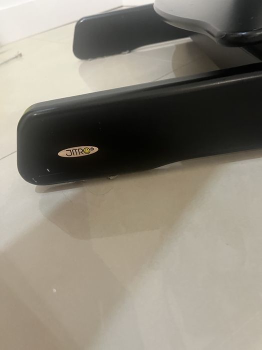 Krzeslko do karmienia Jitro