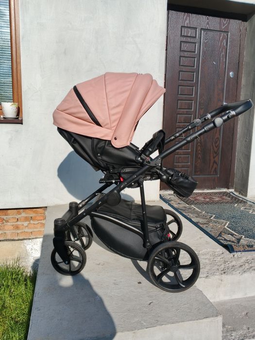 Продам дитячу коляску