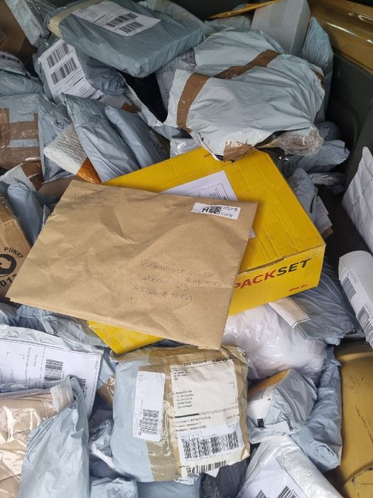 Paczki kurierskie Amazon E-bay elektronika odzież zabawki agd