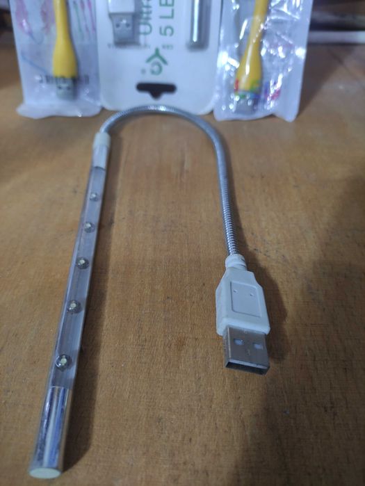 USB LED-лампа гибкая.