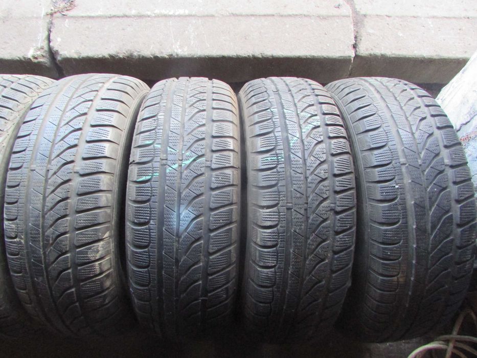 195/65/15 комплект зимових шин Dunlop Sp winter