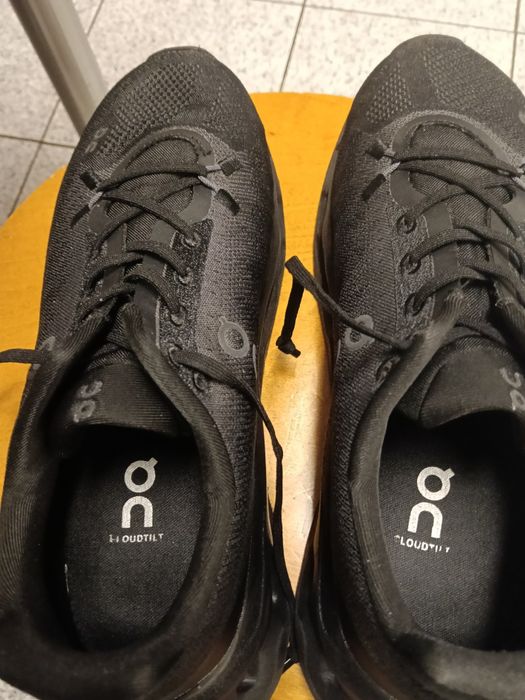 Tenis ON CLOUD, pretos, nº 40