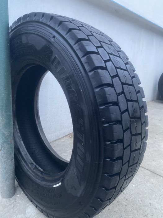 Вантажна шина 215 75 R17.5. Bridgestone M729. Made in Japan 12мм