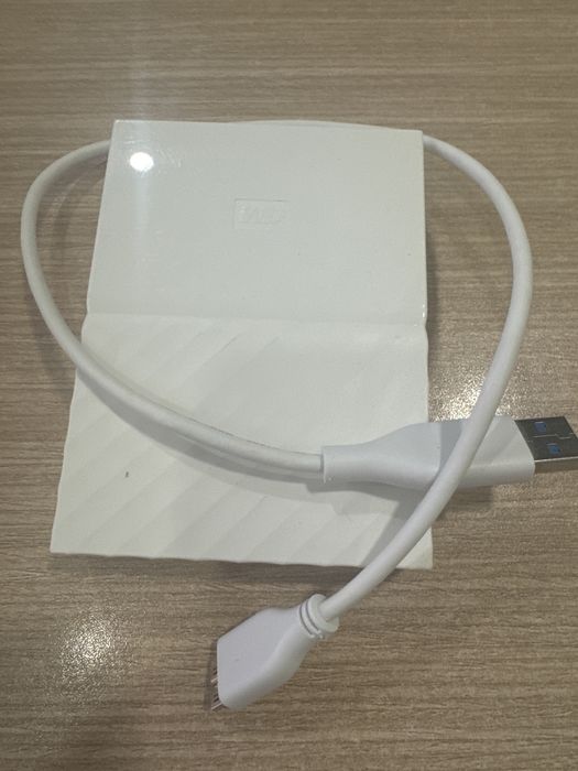 Disco HDD Externo WESTERN DIGITAL My Passport 4 TB