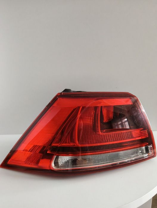 Ліхтар лівий VW Golf VII європа