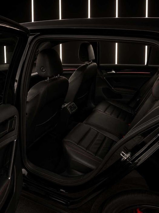 Volkswagen Golf 7 GTI 2.0 TSI Manual | Dynaudio | Bancos em Pele | 320cv | Aceito Troca ou Retoma | Muito Estimado
