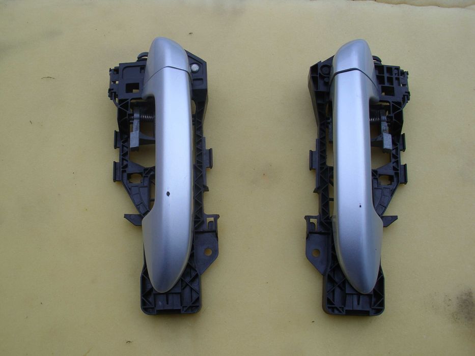 Klamka zewnętrzna prawa/lewa przód drzwi VW Passat B7,CC