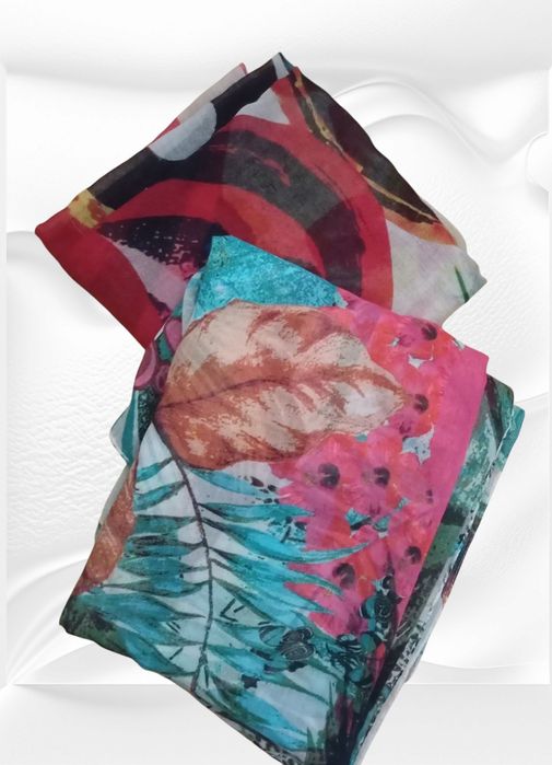 Szale marki Desigual