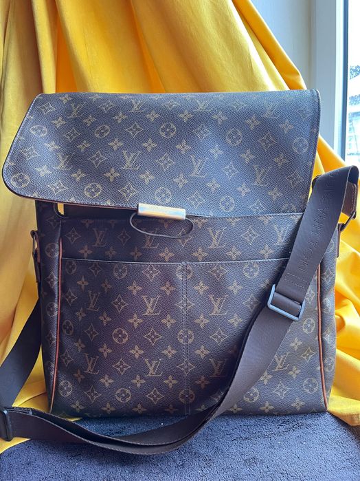 Louis Vuitton mala computador