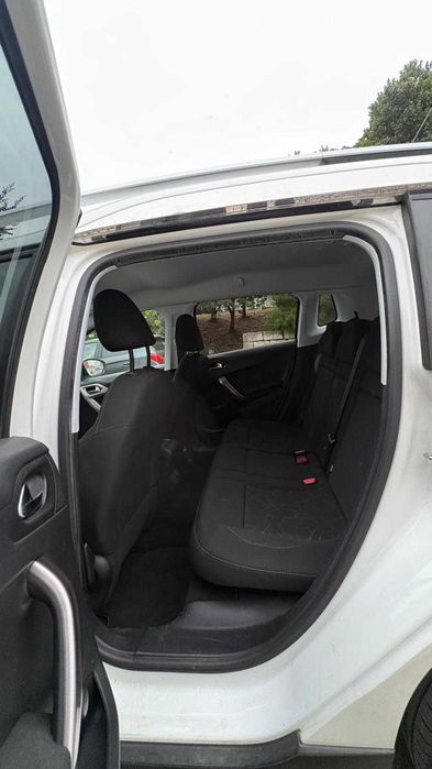 PEUGEOT 2008 1.2 PureTech 82 style(2015)