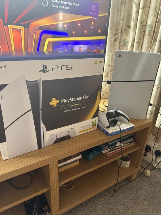 PlayStation 5 slim z napędem + pad