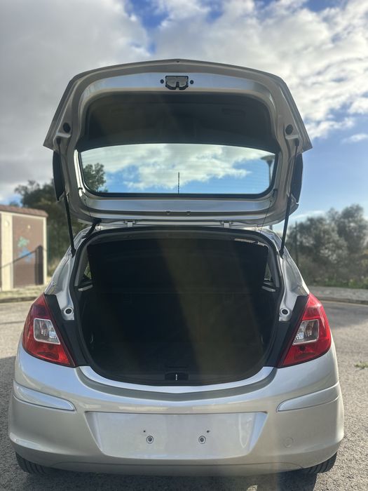 Opel Corsa 1.2 Enjoy