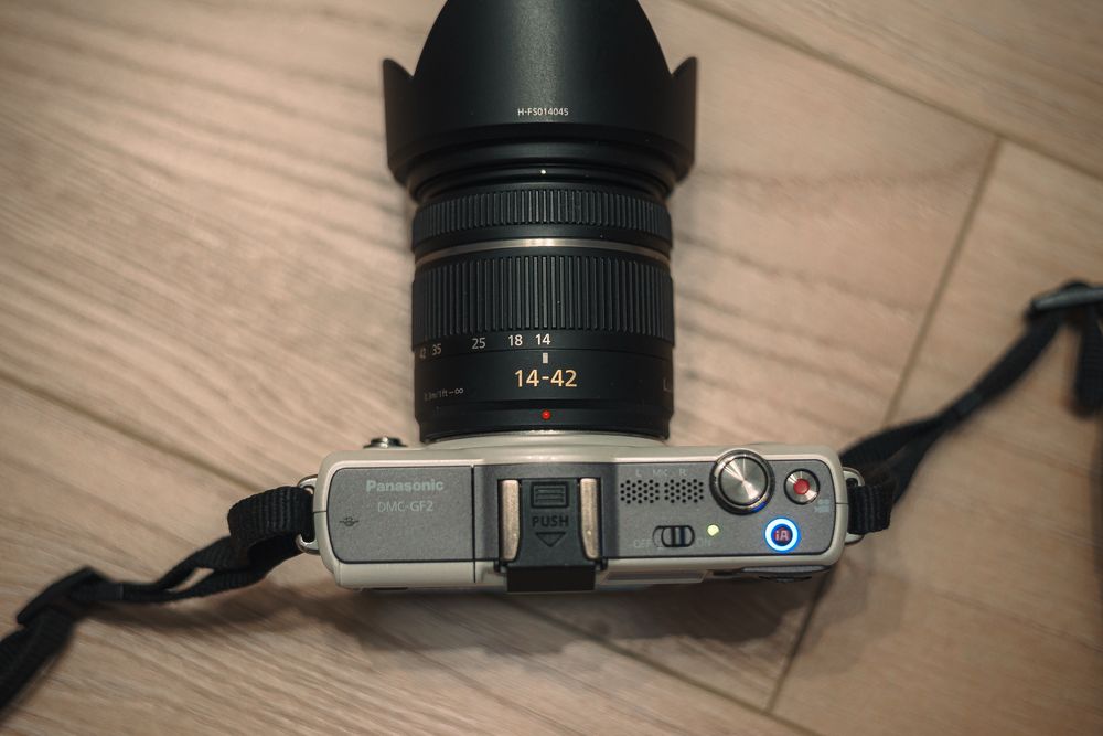 Panasonic Lumix GF2 + Lumix G 14-42mm | IDEALNY STAN | JAPONIA