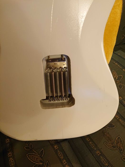 Gitara projekt do wykończenia