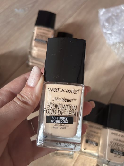 Podkład fluid puder wet n wild