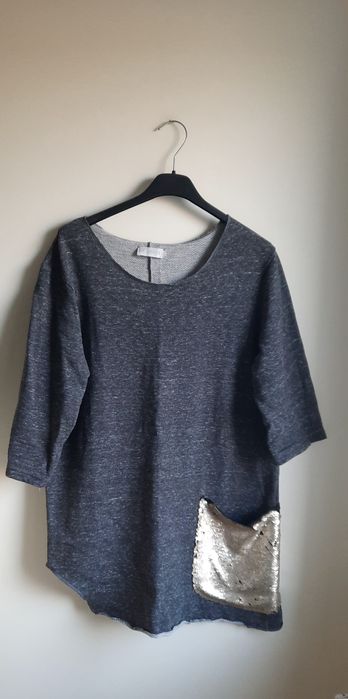 Dresowa asymetryczna  tunika z cekinową kieszenią