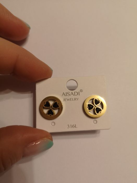 Kokczyki kółka z sercami