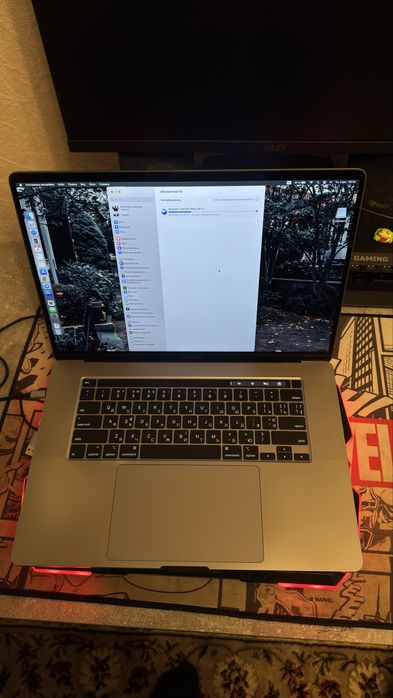MacBook pro 16 2019 i7 512ssd