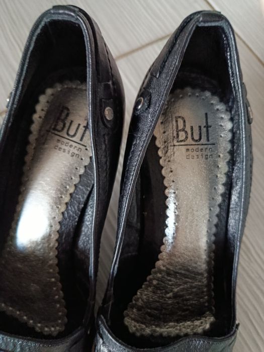 Buty damskie skórzane na obcasie But modern design 37