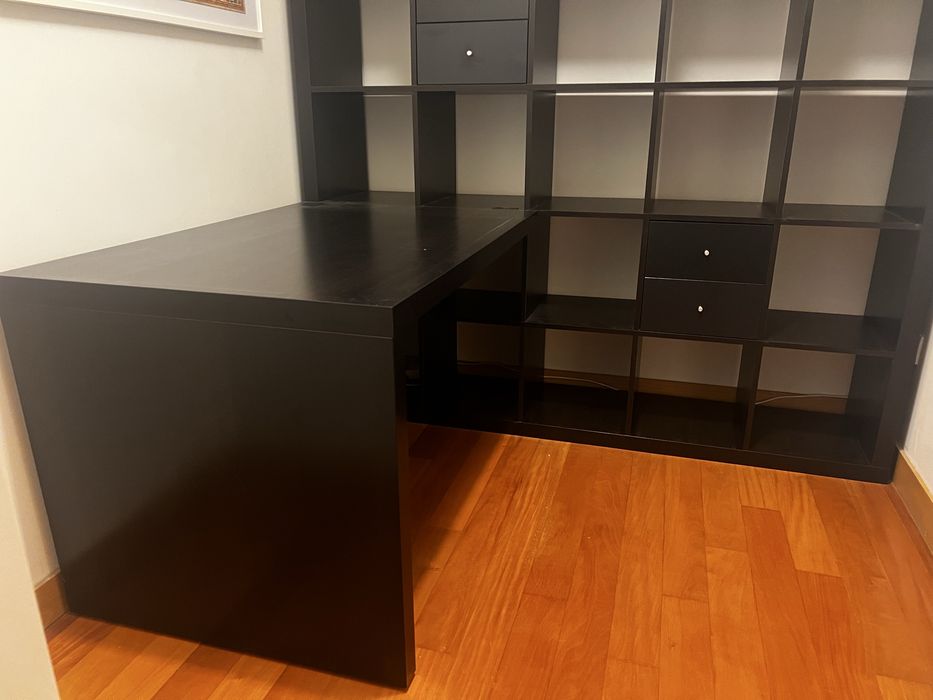 Conjunto Secretária+Estante IKEA+cadeira giratória