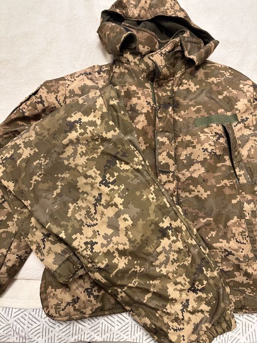 Продам зимову якісну форму