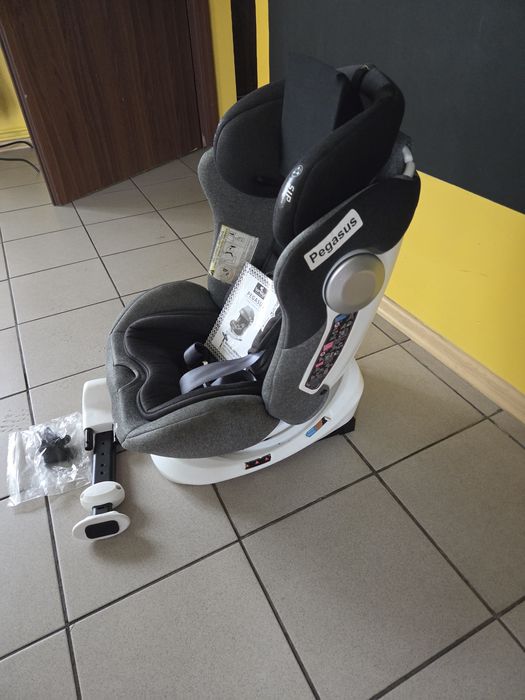 Sprzedam fotelik samochodowy