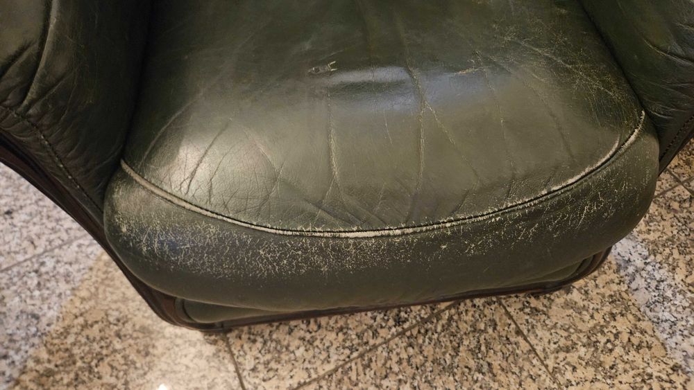 Conjunto de sofás em pele verde-escura – Sofá-cama + 2 cadeirões