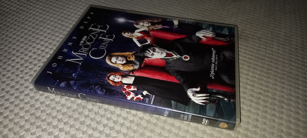 Mroczne cienie   dvd