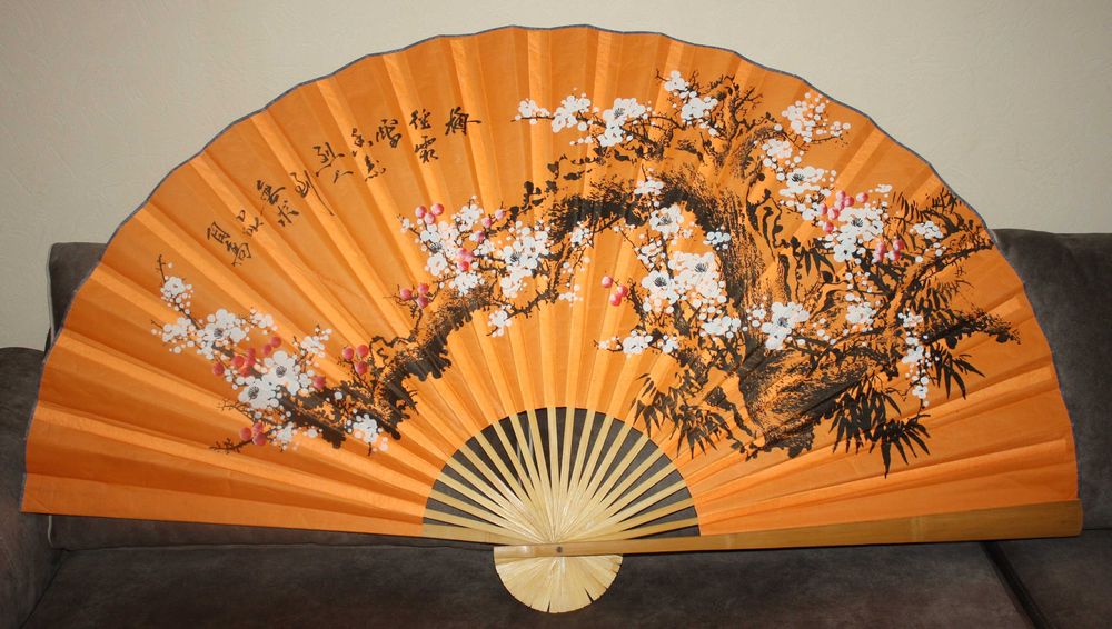 Декоративный китайский веер(бамбук.шелк,бумага.).