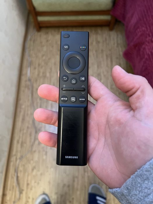 Смарт телевизор Samsung 4K UE43AU7100U