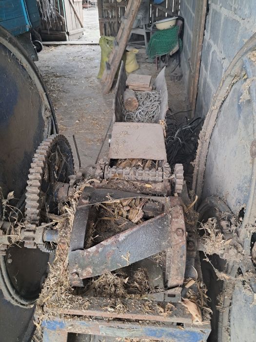 Sprzedam sieczkarnia 1976r kompletna w dobrym stanie