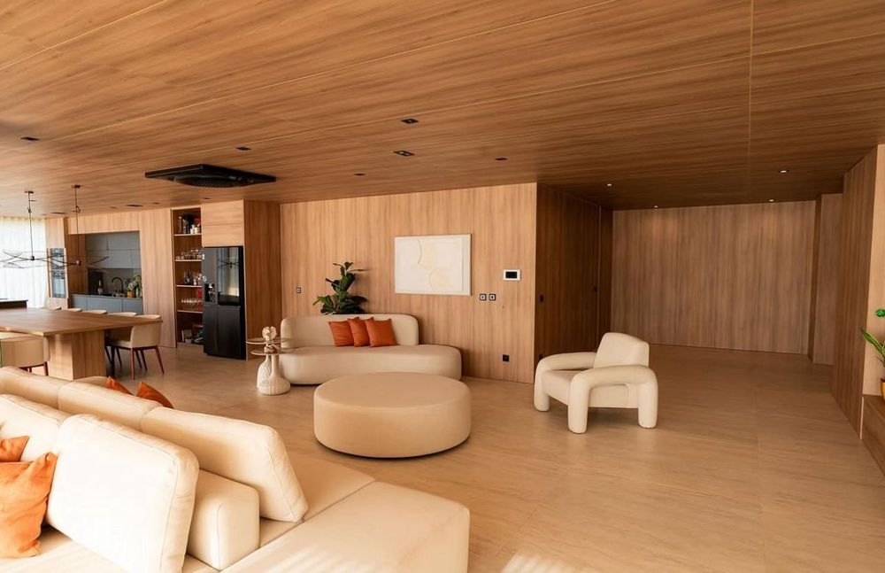 Fazemos sua cozinha, casa de banho, sala de estar e outros,temos prazo para entregas e para pagamento, serviço com excelência.