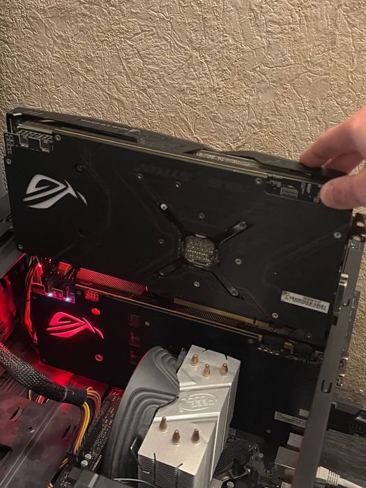 AMD Radeon RX Vega 64 asus ROG Strix